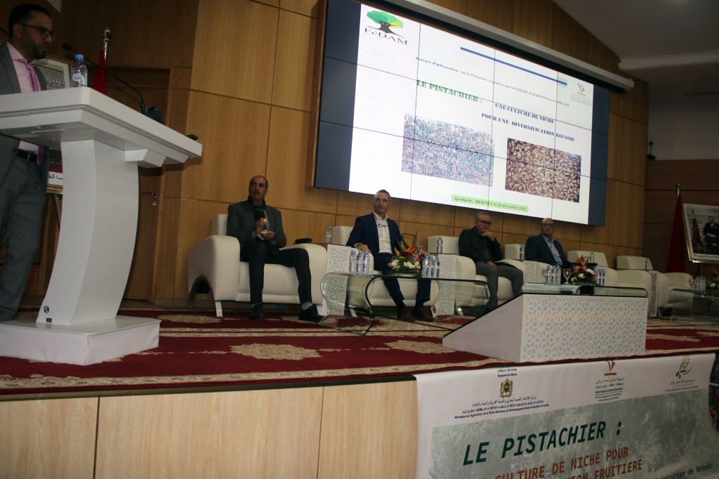 11/11/2021 | L'INRA Meknès contribue au séminaire : Le Pistachier une culture de niche pour la…